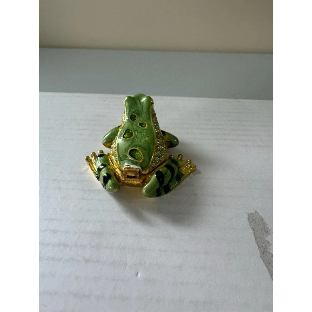Gorgeous Green Enamel Frog Trinket Box - Jeweled Gold Tone w/ Magnetic Closure